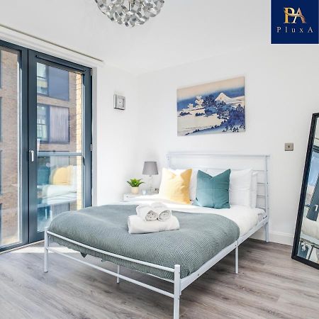 Pluxa Vivid Veranda Beautiful City Centre Apartment With Free Parking Birmingham Bagian luar foto