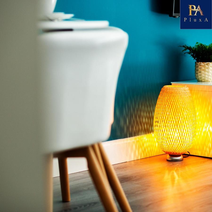 Pluxa Vivid Veranda Beautiful City Centre Apartment With Free Parking Birmingham Bagian luar foto