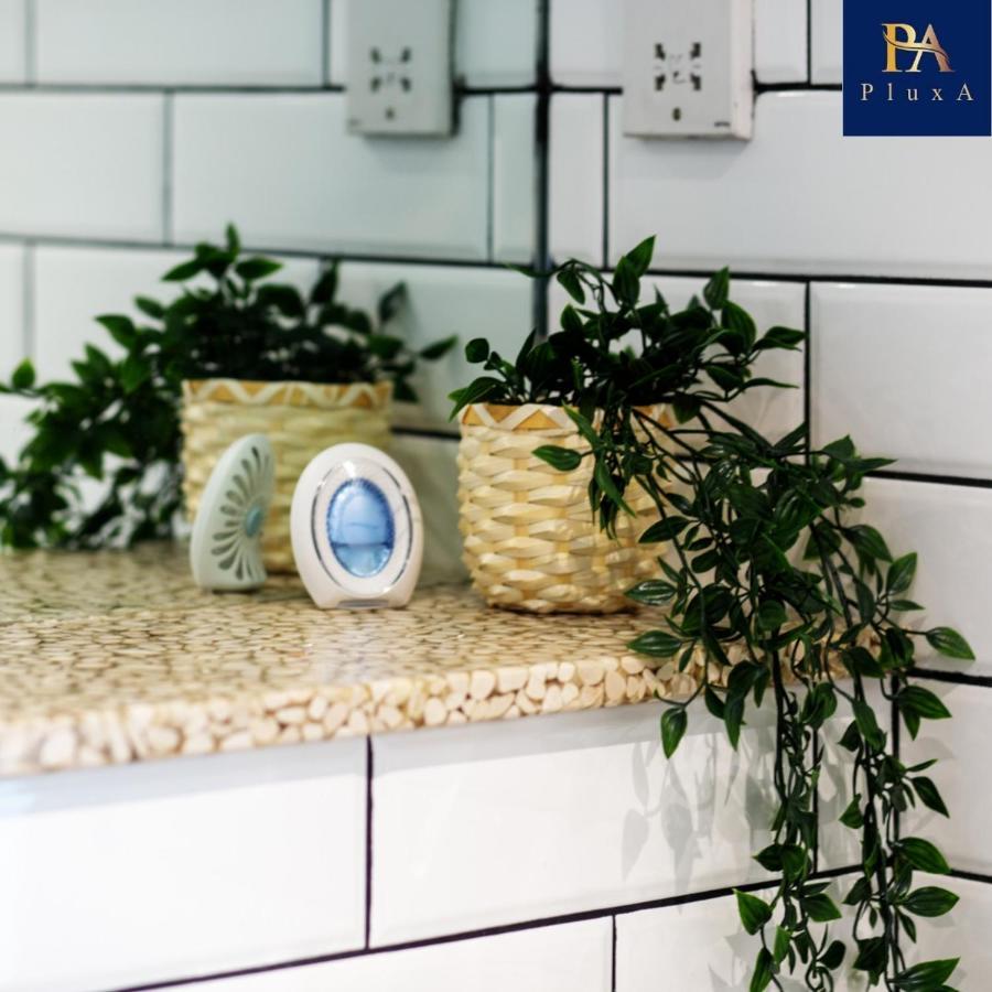 Pluxa Vivid Veranda Beautiful City Centre Apartment With Free Parking Birmingham Bagian luar foto