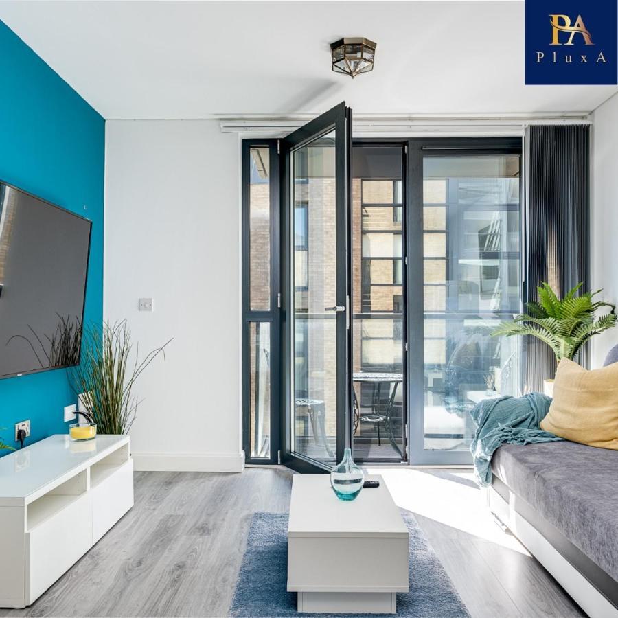 Pluxa Vivid Veranda Beautiful City Centre Apartment With Free Parking Birmingham Bagian luar foto